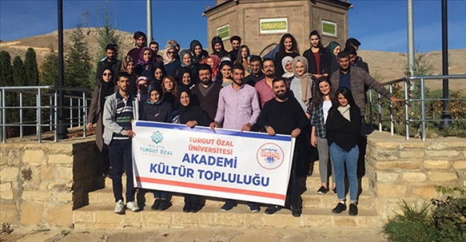 Turgut Özal Üniversitesi´nin ilk öğrencileri ilçemizi gezdi