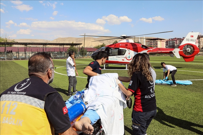 Hava ambulansı hayat kurtarıyor
