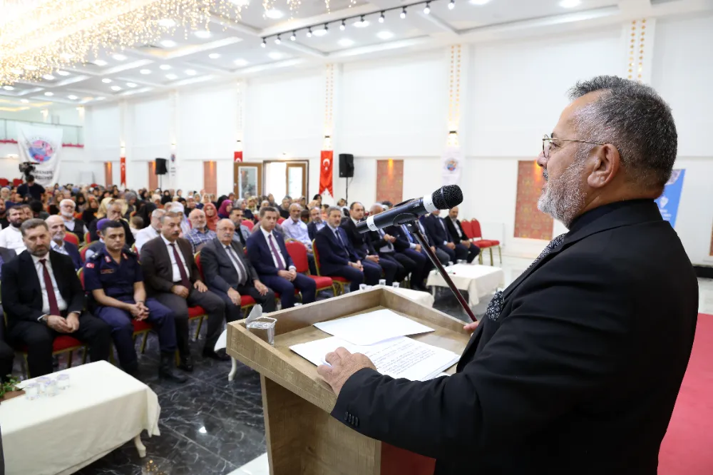 “Peygamberimiz ve Aile Ahlakı” konulu konferans düzenlendi