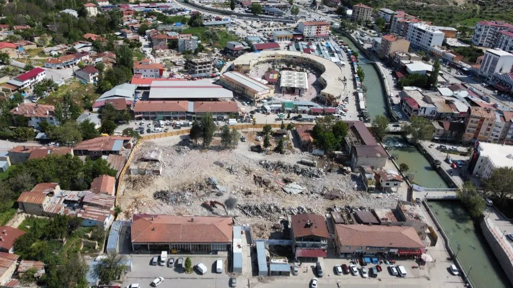 Çarşının yenileme projesi başladı