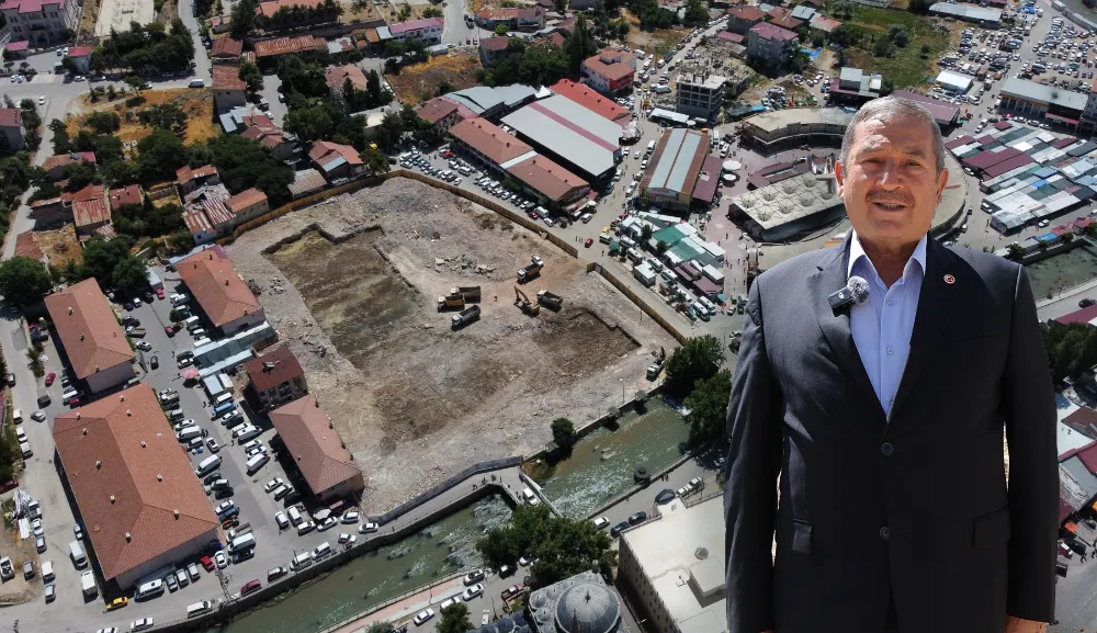 Yüzyılın projesinde yıkım tamamlandı, temel kazı çalışması başladı