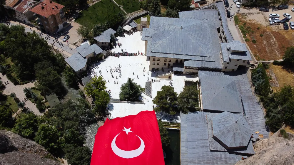 Şeyh Hamid-i Veli Külliyesi’nde 15 Temmuz Şehitleri dualarla anıldı