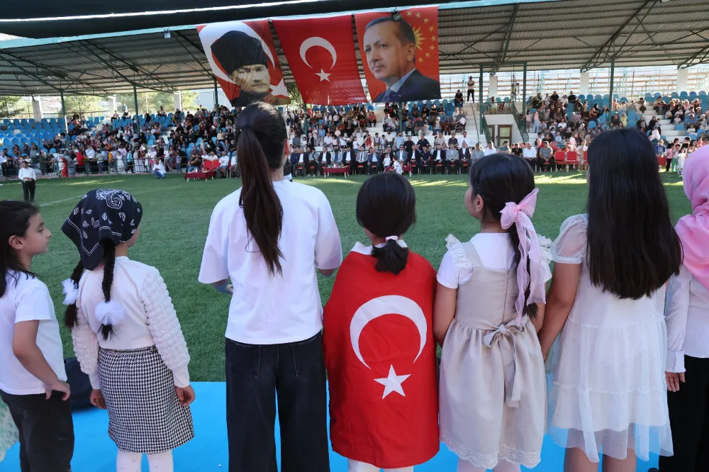 Yaz Kur’an kursları şenlik havasında sona erdi